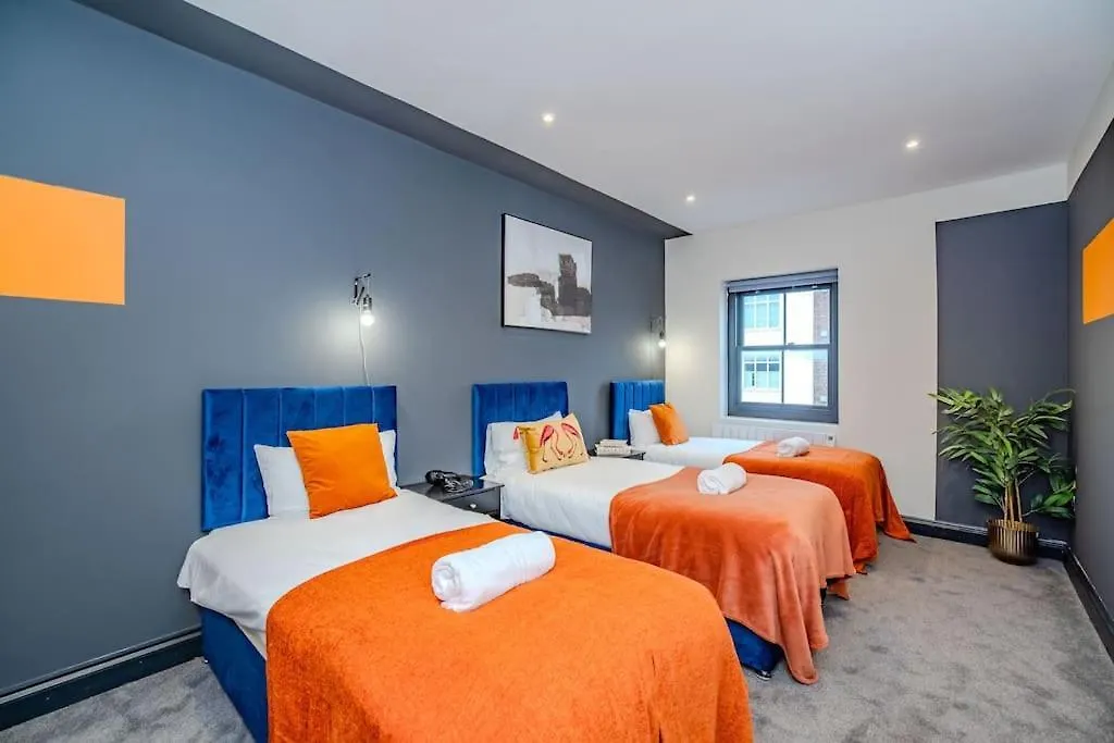 아파트 Three Bedroom Flat 2 Bathrooms I Super Central Locationi Next To Brighton Beach