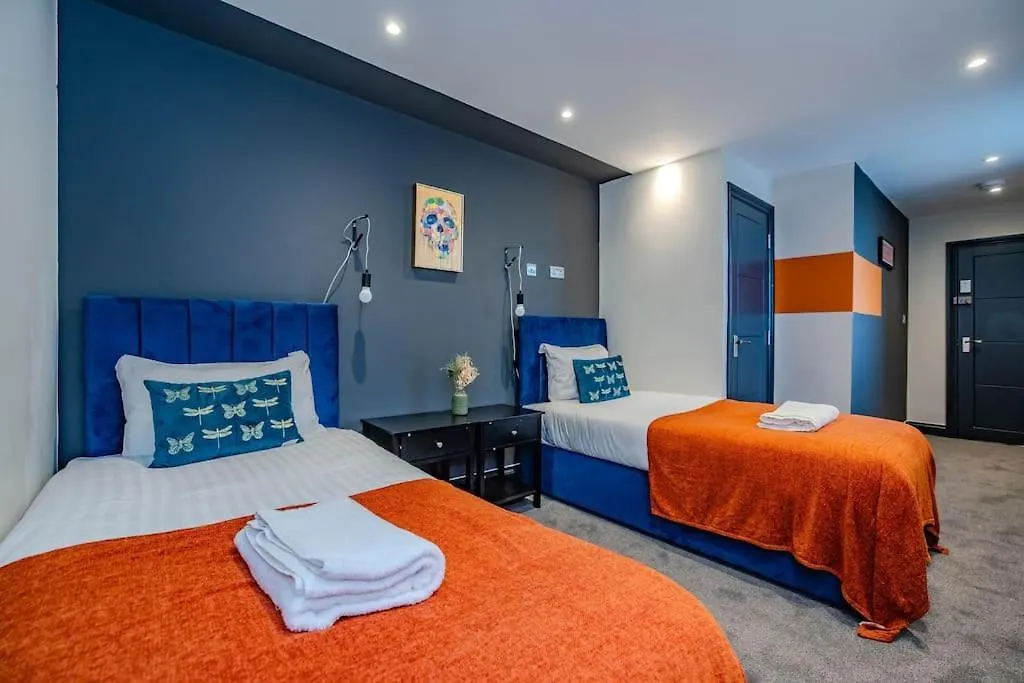 Three Bedroom Flat 2 Bathrooms I Super Central Locationi Next To Brighton Beach 0*,  영국