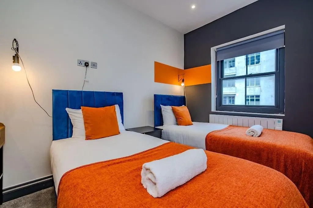 Three Bedroom Flat 2 Bathrooms I Super Central Locationi Next To Brighton Beach 영국