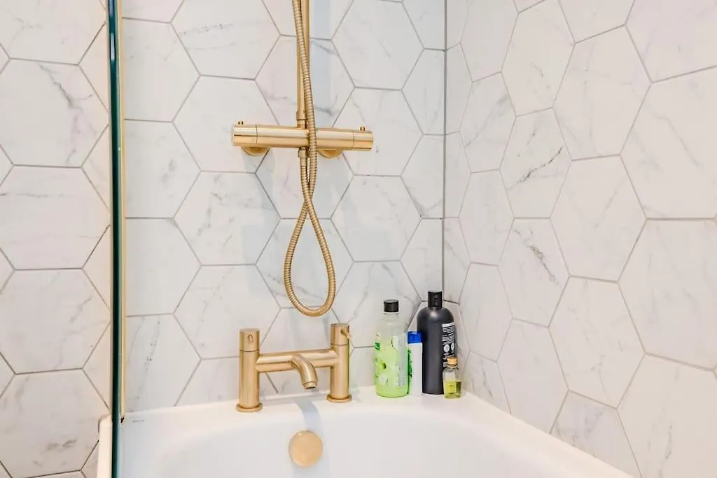 Three Bedroom Flat 2 Bathrooms I Super Central Locationi Next To Brighton Beach Regno Unito