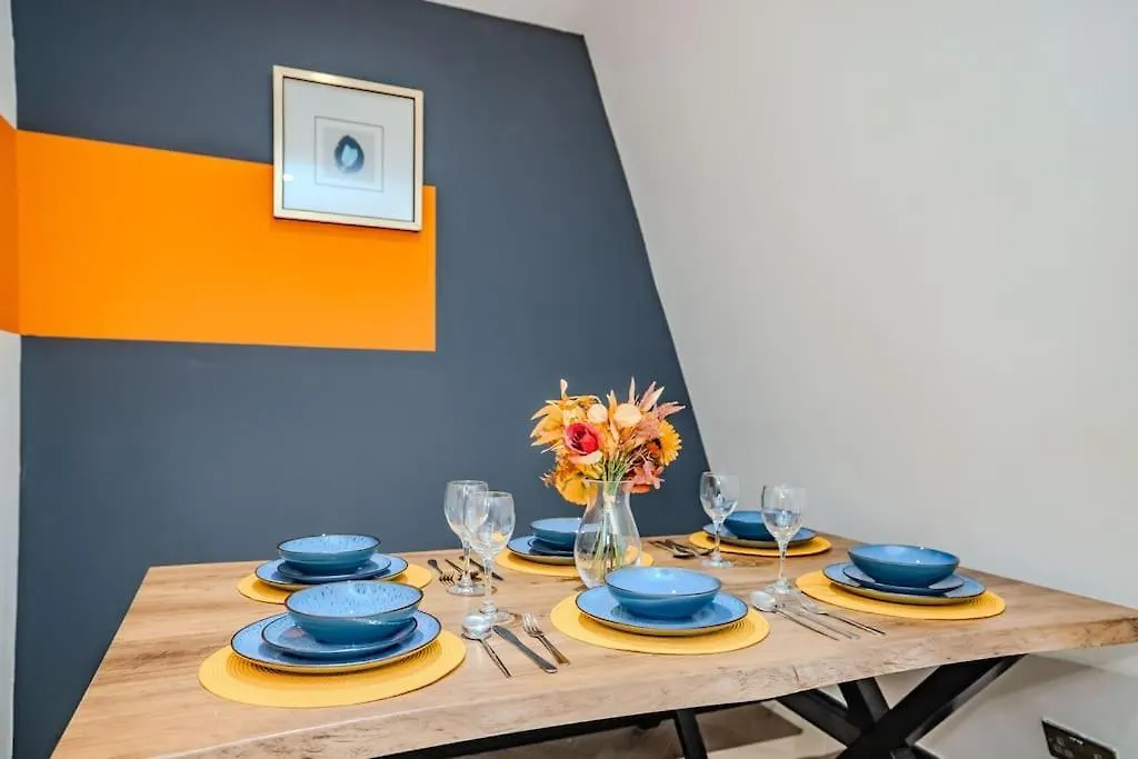 Three Bedroom Flat 2 Bathrooms I Super Central Locationi Next To Brighton Beach 0*,